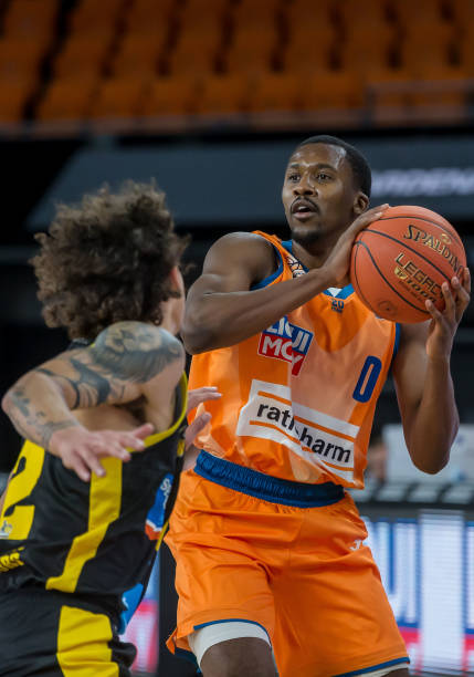 次战术多元 次战术多元