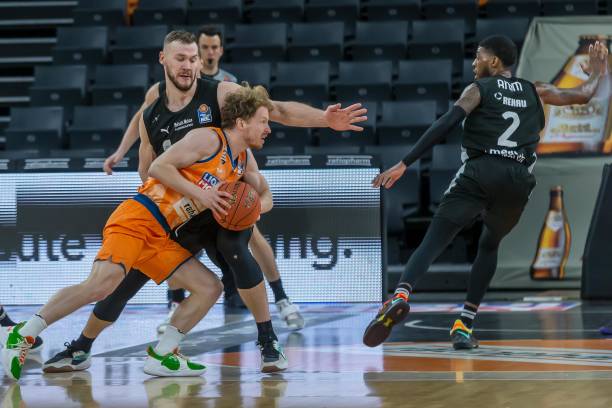 的卡塔尔世 的卡塔尔世